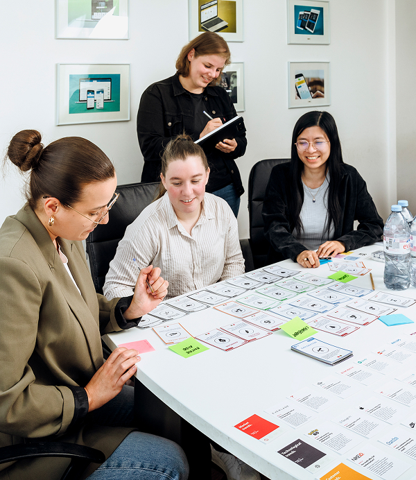 Photographie montrant les consultants Usabilis à la fois formateurs et consultants.